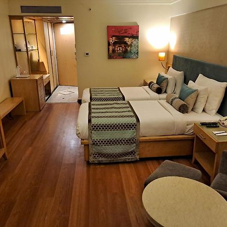 The Pride Hotel, Нагпур Екстериор снимка