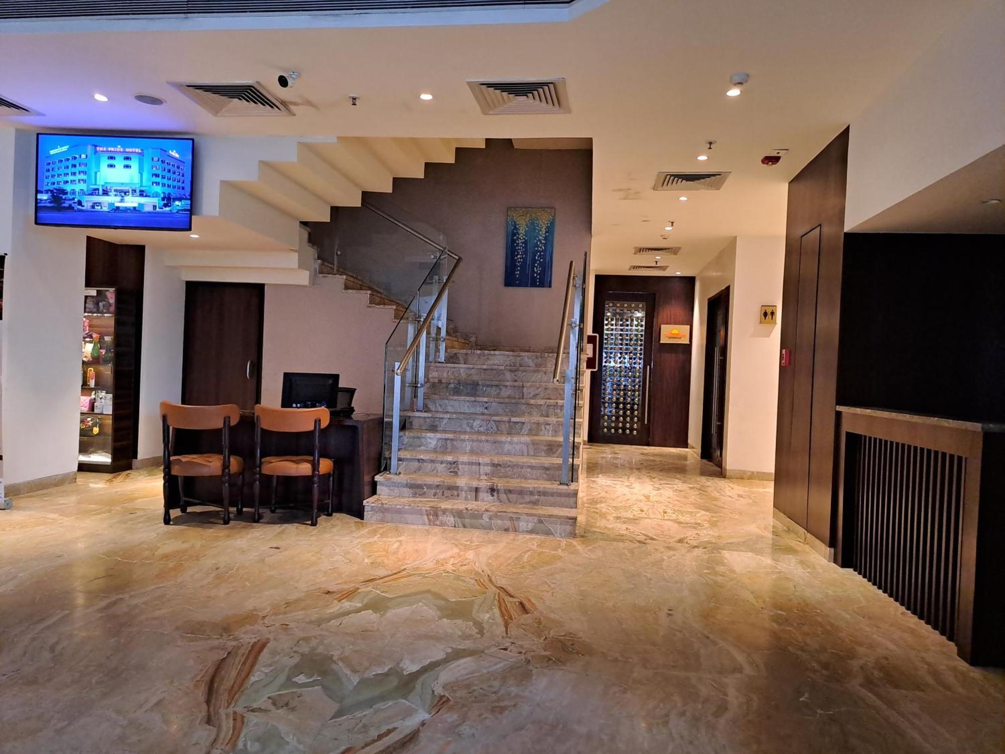 The Pride Hotel, Нагпур Екстериор снимка